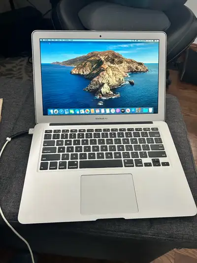 Apple MacBook Air 2012., View more