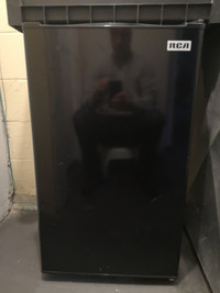 RCA apartment size fridge (black)