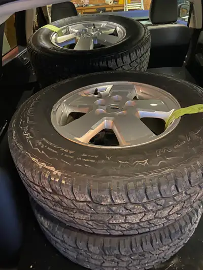 4 winter tires 235/70R16 very good condition, on rims from a 2012 Ford Escape