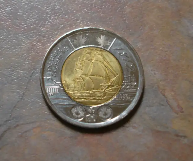 1812-2012 HMS Shannon toonie $2 dollar coin uncirculated