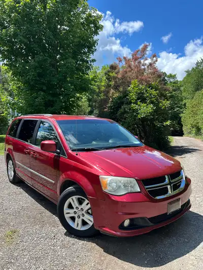 2011 2nd Owner. 3.6 L Dodge Caravan CREW. Clean title. Backup Camera. Sliding Doors. Stow & Go Seats...