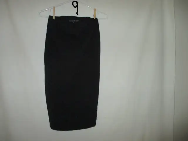 LOTS DE VÊTEMENTS FEMME in Women's - Dresses & Skirts in Trois-Rivières - Image 6