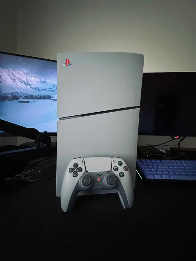 PS5 SLIM 30th Anniversary Edition