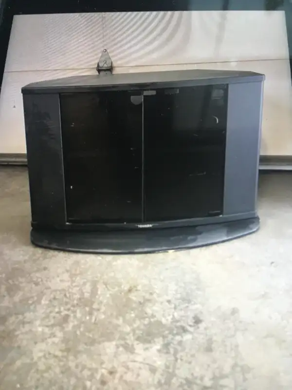 TV Stand in TV Tables & Entertainment Units in Kamloops - Image 2