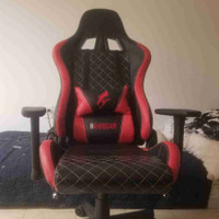Hawguar Gamer chair mint condition 