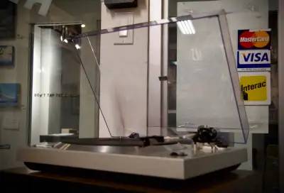 Technics SL-1401 Turntable , View more