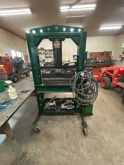 50 ton electric/ hydraulic press, View more