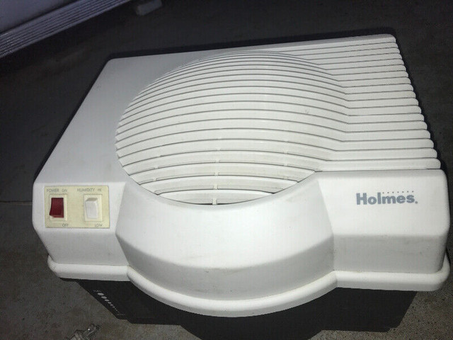 Holmes Humidifier (fan & humidity high) | Heaters, Humidifiers &  Dehumidifiers | Saint John | Kijiji