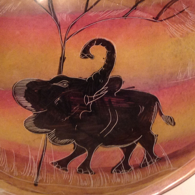 Soapstone Bowl, Originelle Hand Carved in Kenya in Arts & Collectibles in Vancouver - Image 3