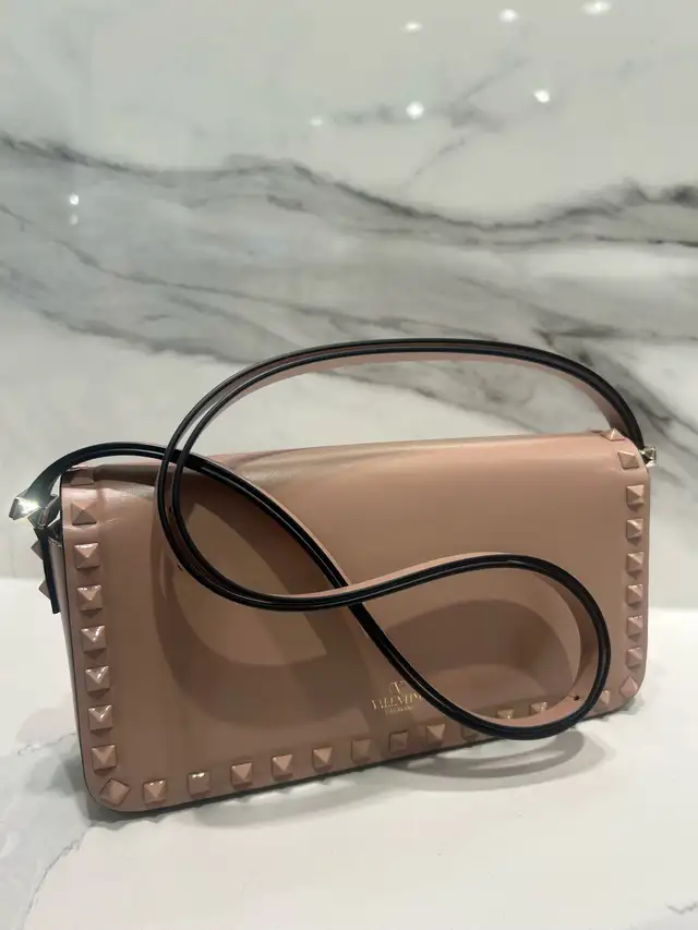 bag purse  in Women's - Bags & Wallets in City of Toronto - Image 6