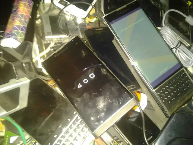 BlackBerry Priv STV100 32GB 18MP Slider 900+ cell phones 900+pc in Cell Phones in City of Montréal - Image 5