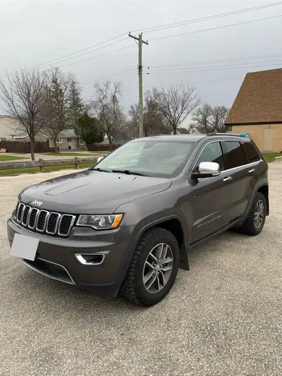 - ~145,000 km’s - Good condition, no accidents - Engine: 3.6 L V6 - Push button and remote start - H...