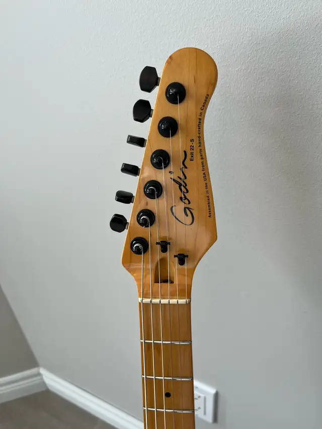 Guitare Électrique et Ampli  in Guitars in Granby - Image 5