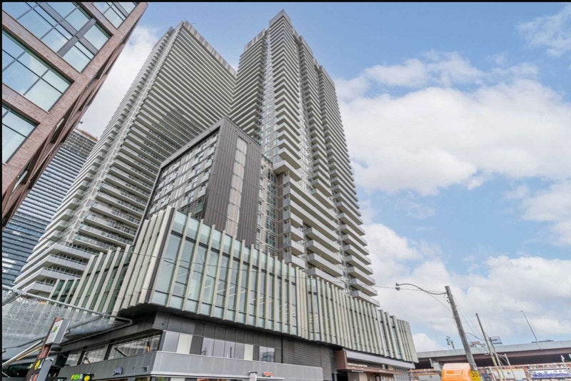 Luxurious 1 bed+1 bath for rent in Harborbourfront Toronto Long Term