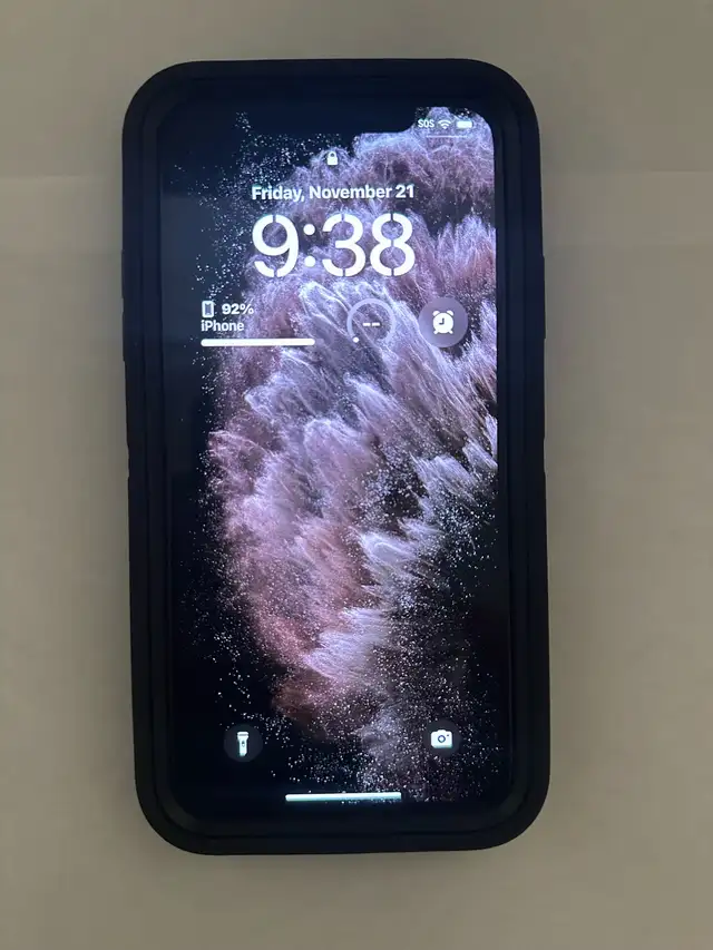 iPhone 11 Pro Max  in Cell Phones in Red Deer - Image 11