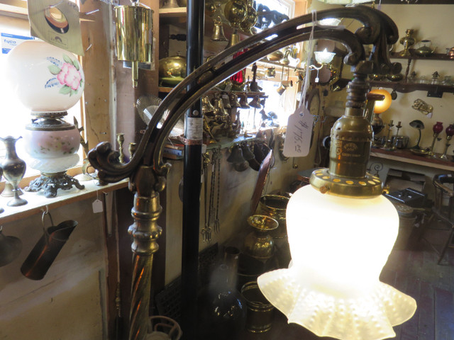 Vintage Floor lamp Rewired in Arts & Collectibles in Saint John - Image 2
