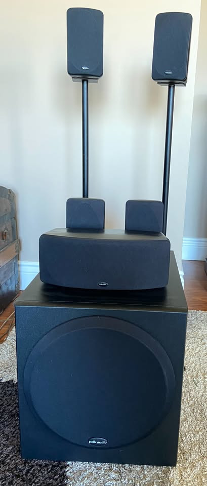 Polk Audio Speaker System in Speakers in Ottawa