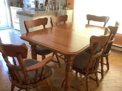 Ensemble de salle à manger en bois massif (BAISSE DE PRIX), View more