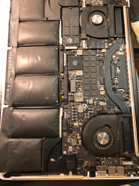 MacBook Battery Replacement, Toronto computer repair