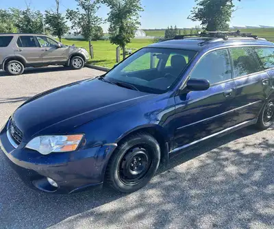 2006 Subaru Legacy 2.5L H4 Manual transmission 215,822 kms Low kms for the year Roof mounted bike ra...