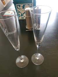 Bride and Groom etched champagne flutes