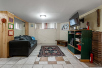 Semi-basement apartment-separate entrance Westmount-NDG