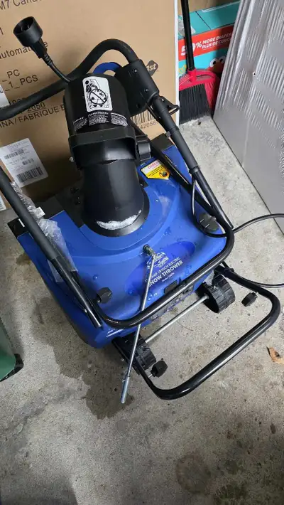 Snow Joe Ultra 18" 13-amp Electric Snow Thrower snow blower, View more