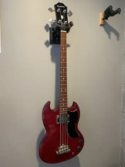 Epiphone SG Short Scale Bass – Mint Condition, View more