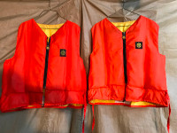 2 Buoy O Boy life jackets med & X-Large