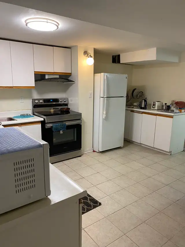private room for rent (no parking)62867602511490122