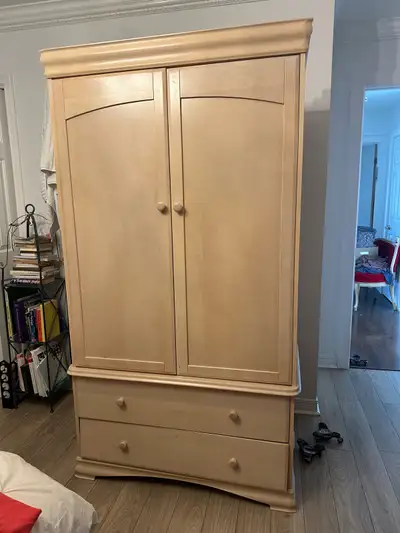 Lépine Armoire, View more