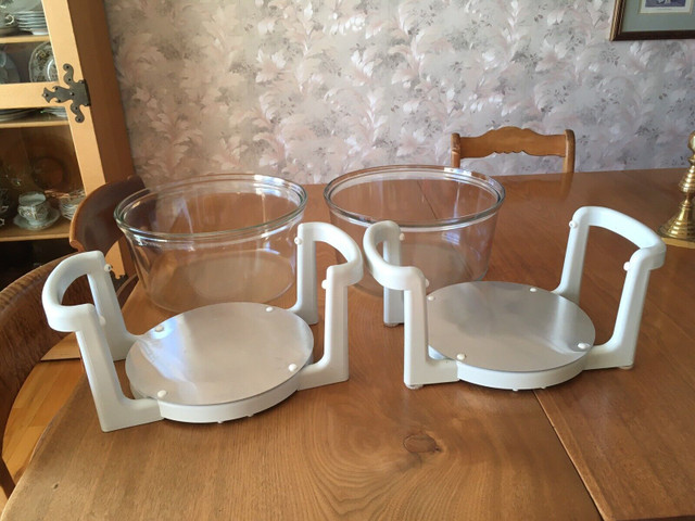 Glass bowls and carrying trays ( 20.00each ) in Kitchen & Dining Wares in Strathcona County - Image 2