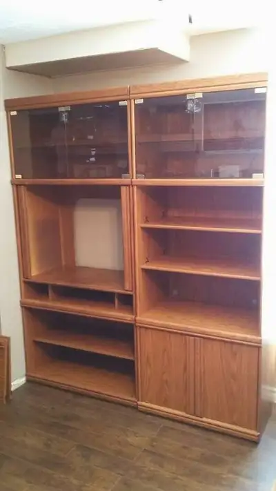 2 Bibliothèque, Étagère en Bois, pour Livres, biblos, rangement. Lumière intérieur dans le haut, der...