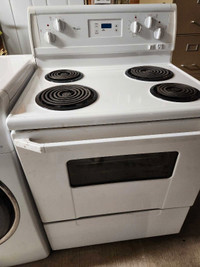 Whirlpool white coil top electric stove 200.00 