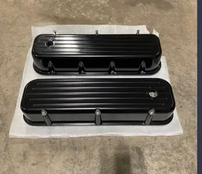 Billet Specialties tall big block Chev valve covers, powder coated black with baffles, as new, stain...