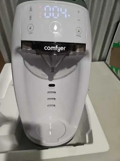 Simplify your nighttime feeding routine with this Comfyer Smart Baby Formula Maker, which is in like...