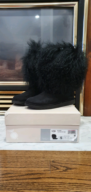 BRAND NEW IN BOX UGG LIDA BOOT BLACK SIZE 5 in Other in Markham / York Region - Image 3