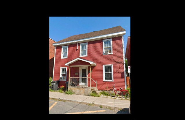 Duplex à vendre à St-Jean sur Richelieu — photo 1