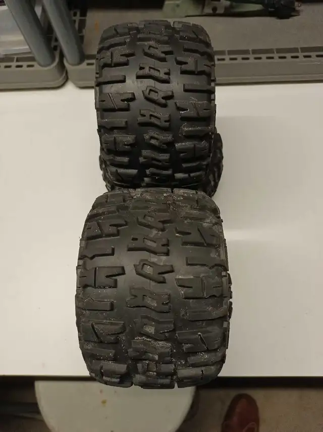 Proline Trenchers 1/8 scale RC tires in Hobbies & Crafts in Barrie - Image 4