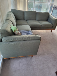 Beautiful Modern 5 Seat Sectional Green Sofa