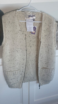 Ladies Wool Vest Size 38 British Wool - Made in PEI