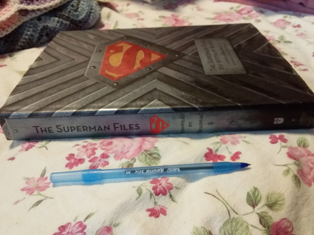 DC Coffee Table Superman Book in Non-fiction in Owen Sound - Image 2