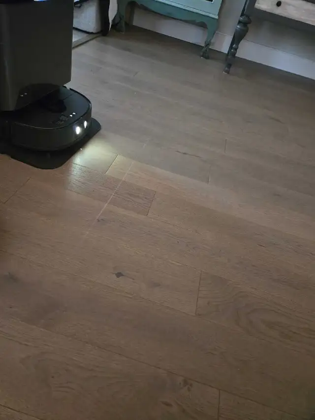 Eureka ,vac/ floor washer in Vacuums in Bedford - Image 6