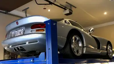 1999 Dodge Viper GTS Coupe (Stripe Delete) — C129,000.00$ Location: Montreal, QC | ️ Mileage: 3,272...