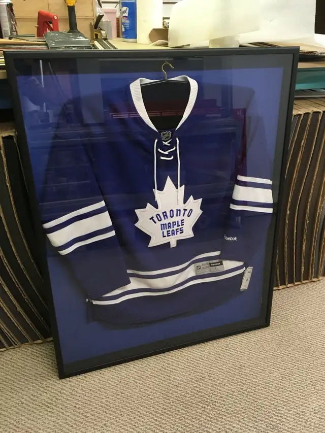Jersey Frame BNIB - Mahogany