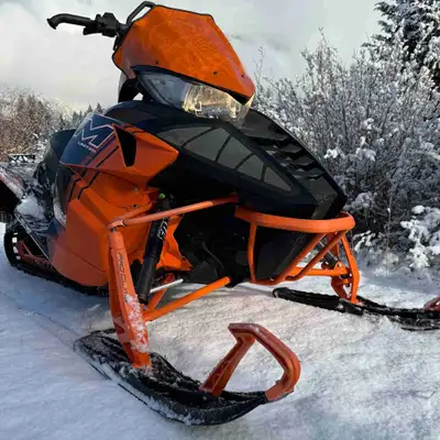 FOR SALE – 2014 Arctic Cat M9000 Turbo Alberta Sledders – This Beast is Ready to Rip! This is your c...