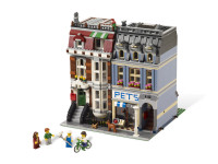 LEGO Creator Expert 10218:  Pet Shop