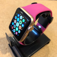 Apple Watch Series 3 (Wifi GPS 38mm) Gold with Pink Sport Band