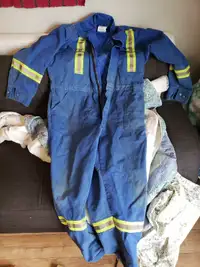 Fire resistant coveralls sz 44 FR Fire Rated High Viz