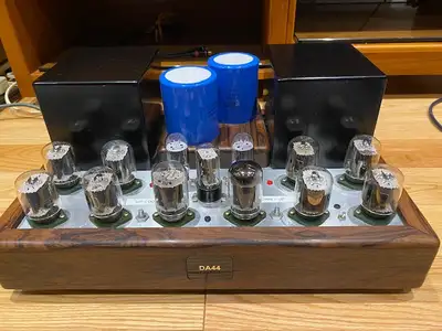 McAlister MA44 power amp, View more